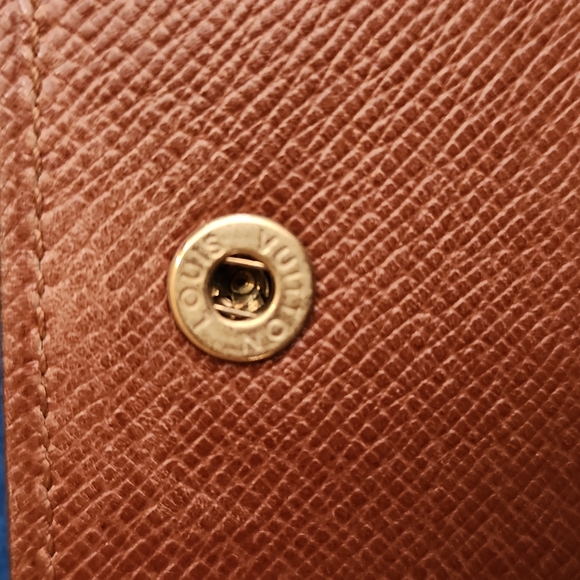 Louis Vuitton Monogram Compact Wallet, Firm price - Picture 9 of 14